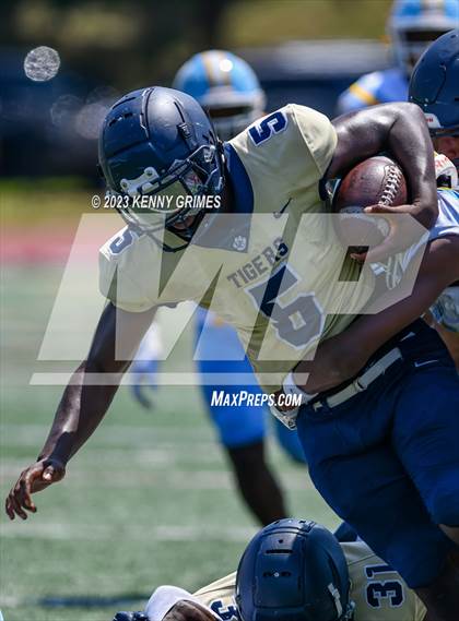 Thumbnail 1 in Douglas County vs. Mays photogallery.