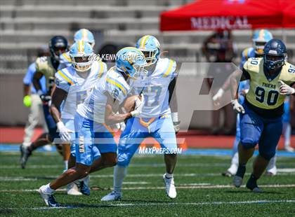 Thumbnail 3 in Douglas County vs. Mays photogallery.