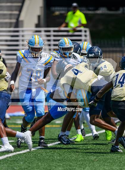 Thumbnail 3 in Douglas County vs. Mays photogallery.