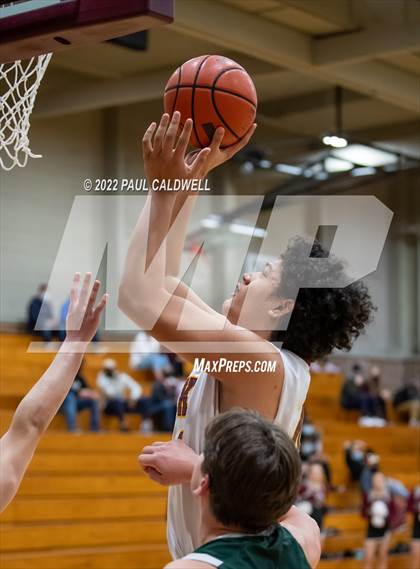 Thumbnail 3 in Emerald Ridge vs South Kitsap (SPSL 4A  playoff) photogallery.