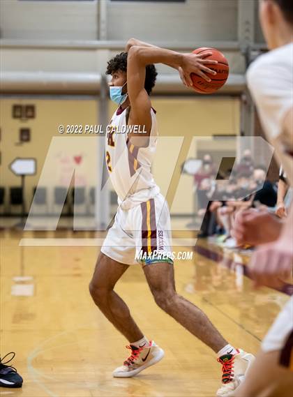 Thumbnail 2 in Emerald Ridge vs South Kitsap (SPSL 4A  playoff) photogallery.