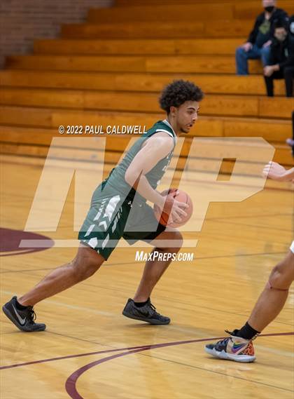Thumbnail 2 in Emerald Ridge vs South Kitsap (SPSL 4A  playoff) photogallery.