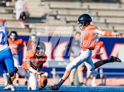Thumbnail 1 in Serra @ Chaminade photogallery.