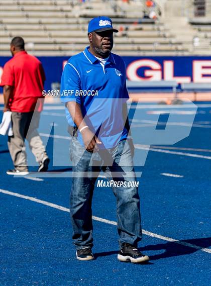 Thumbnail 3 in Serra @ Chaminade photogallery.