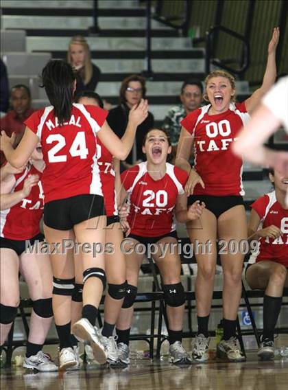 Thumbnail 3 in Taft vs. Venice (CIF LA City Section D2 Final) photogallery.