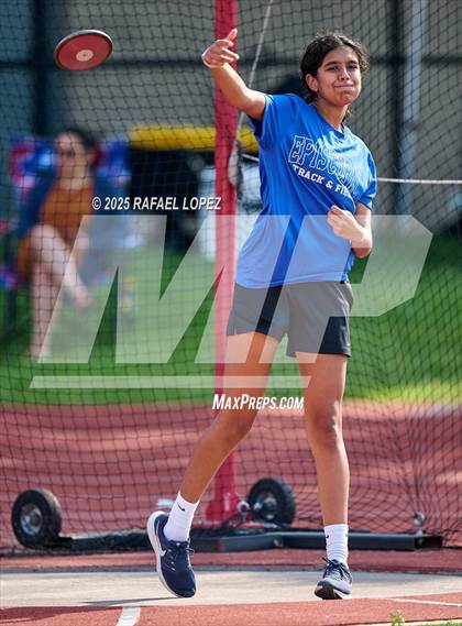 Thumbnail 2 in Eagle No Tax Relays (Discus) photogallery.