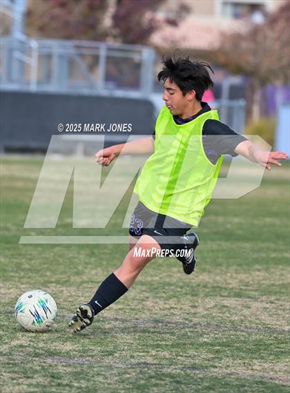 Thumbnail 2 in Phoenix Country Day @ Northwest Christian photogallery.
