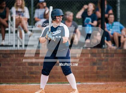Thumbnail 3 in West Forsyth @ Cambridge photogallery.