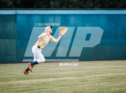Thumbnail 3 in West Forsyth @ Cambridge photogallery.