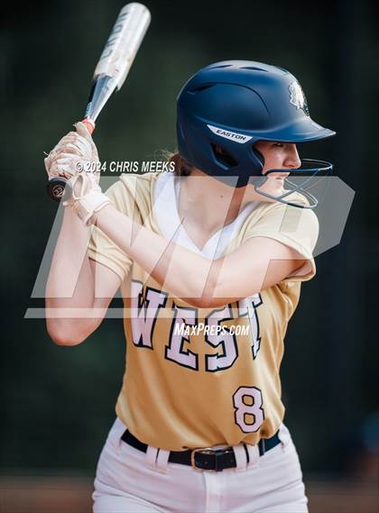 Thumbnail 3 in West Forsyth @ Cambridge photogallery.