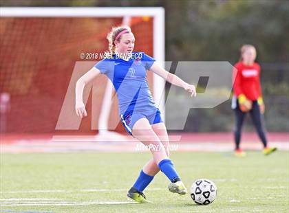 Thumbnail 2 in Woodside vs St. Ignatius (CIF CCS D1 Quarterfinal) photogallery.