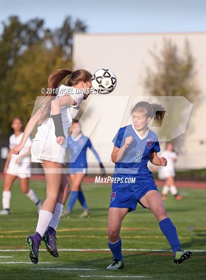 Thumbnail 2 in Woodside vs St. Ignatius (CIF CCS D1 Quarterfinal) photogallery.