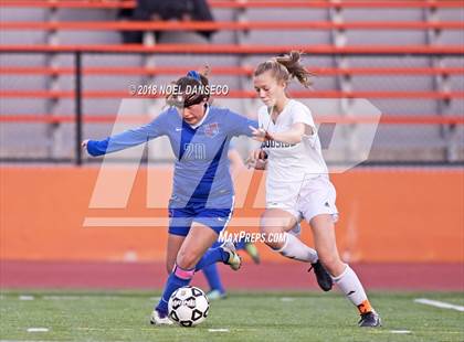 Thumbnail 3 in Woodside vs St. Ignatius (CIF CCS D1 Quarterfinal) photogallery.