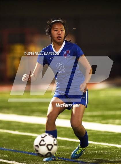 Thumbnail 3 in Woodside vs St. Ignatius (CIF CCS D1 Quarterfinal) photogallery.
