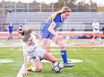 Thumbnail 1 in Woodside vs St. Ignatius (CIF CCS D1 Quarterfinal) photogallery.