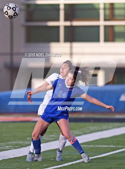 Thumbnail 2 in Woodside vs St. Ignatius (CIF CCS D1 Quarterfinal) photogallery.
