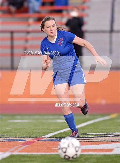 Thumbnail 2 in Woodside vs St. Ignatius (CIF CCS D1 Quarterfinal) photogallery.