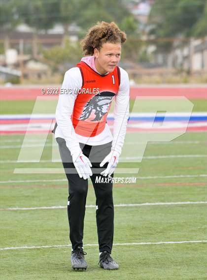 Thumbnail 2 in Mar Vista vs Castle Park (7 on 7) photogallery.