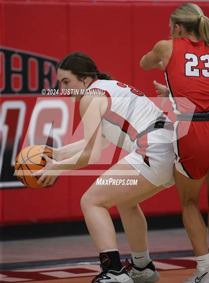 Thumbnail 2 in Glen Rose vs. Harmony Grove photogallery.