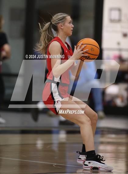 Thumbnail 2 in Glen Rose vs. Harmony Grove photogallery.