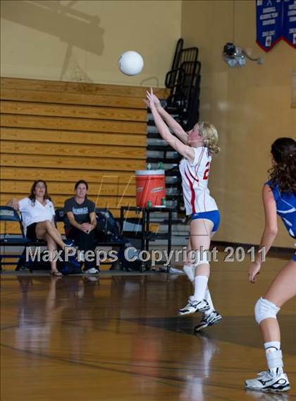 Thumbnail 1 in San Marcos @ Dos Pueblos photogallery.