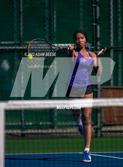 Thumbnail 3 in OHSAA Elyria Division 1 Sectional Round 2 photogallery.