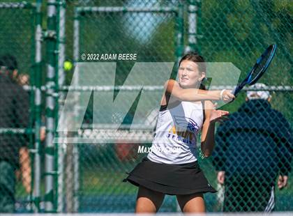 Thumbnail 1 in OHSAA Elyria Division 1 Sectional Round 2 photogallery.