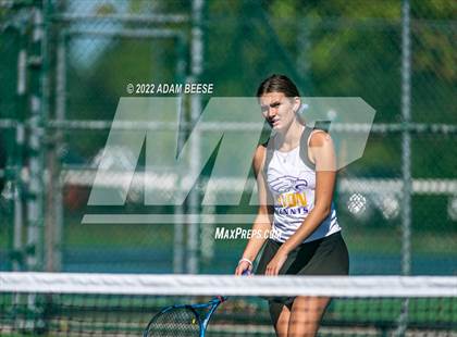 Thumbnail 2 in OHSAA Elyria Division 1 Sectional Round 2 photogallery.