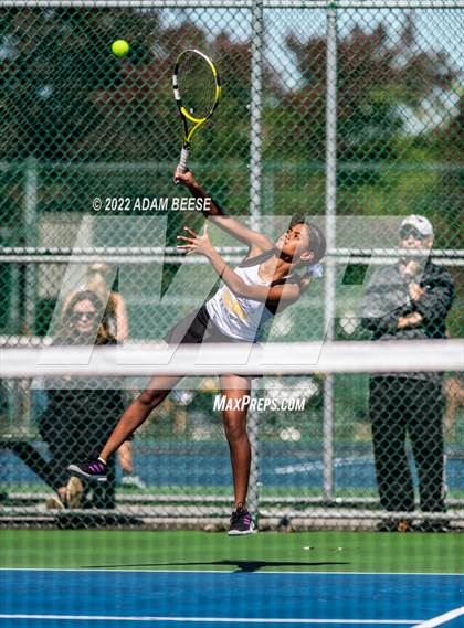 Thumbnail 3 in OHSAA Elyria Division 1 Sectional Round 2 photogallery.