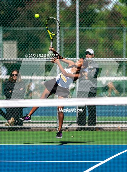 Thumbnail 2 in OHSAA Elyria Division 1 Sectional Round 2 photogallery.
