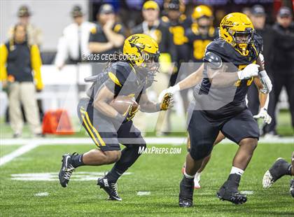 Thumbnail 1 in Toombs County @ Worth County (GHSA  A Division I Championship) photogallery.