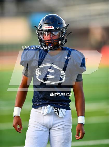 Thumbnail 2 in Bellarmine College Prep @ Half Moon Bay (Scrimmage) photogallery.