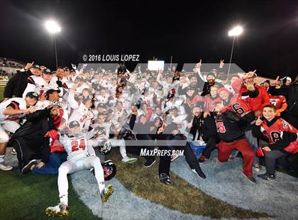 Thumbnail 2 in Del Oro vs. San Clemente (CIF State Division 1A Final) photogallery.