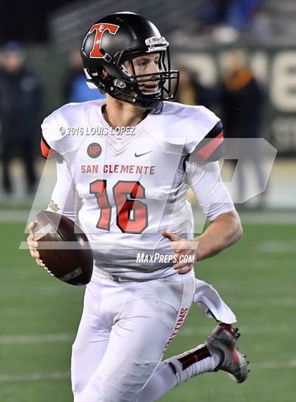 Thumbnail 2 in Del Oro vs. San Clemente (CIF State Division 1A Final) photogallery.