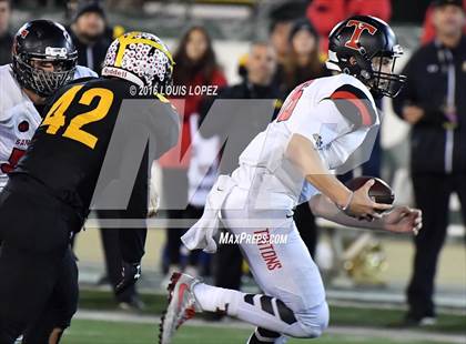 Thumbnail 2 in Del Oro vs. San Clemente (CIF State Division 1A Final) photogallery.