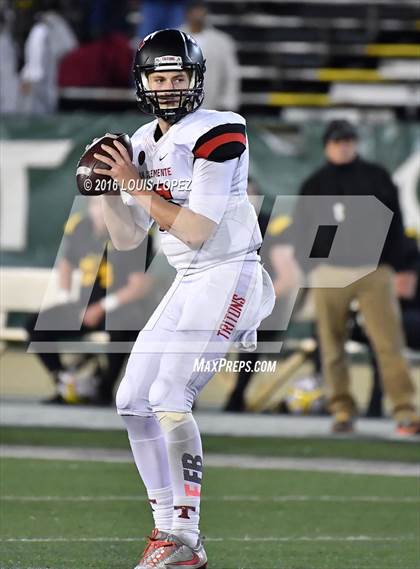 Thumbnail 2 in Del Oro vs. San Clemente (CIF State Division 1A Final) photogallery.