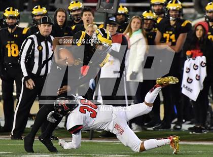 Thumbnail 1 in Del Oro vs. San Clemente (CIF State Division 1A Final) photogallery.