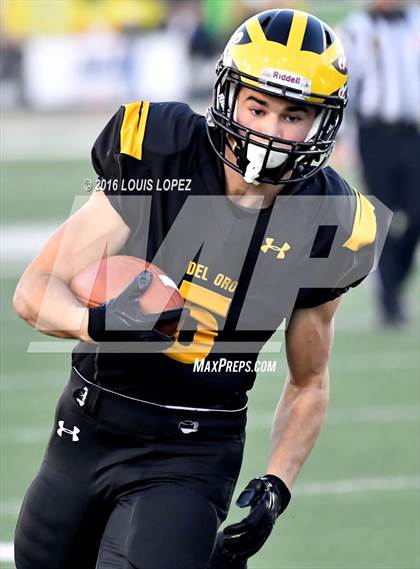 Thumbnail 3 in Del Oro vs. San Clemente (CIF State Division 1A Final) photogallery.