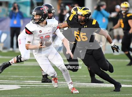 Thumbnail 1 in Del Oro vs. San Clemente (CIF State Division 1A Final) photogallery.