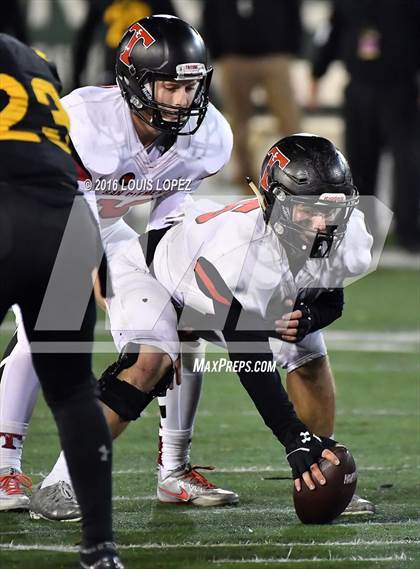 Thumbnail 2 in Del Oro vs. San Clemente (CIF State Division 1A Final) photogallery.