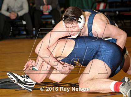 Thumbnail 2 in NYSPHSAA Championships (Division I Finals 145-285 Lbs) photogallery.