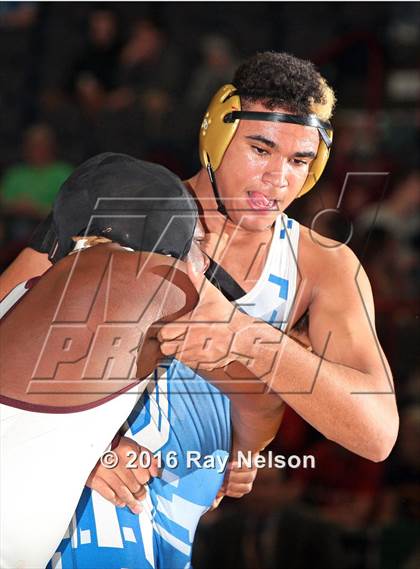Thumbnail 2 in NYSPHSAA Championships (Division I Finals 145-285 Lbs) photogallery.