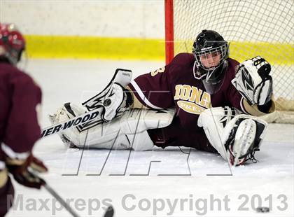 Thumbnail 3 in Iona Prep @ Notre Dame photogallery.