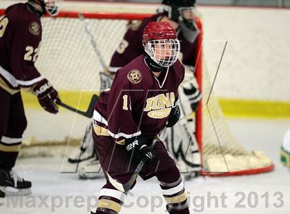 Thumbnail 3 in Iona Prep @ Notre Dame photogallery.