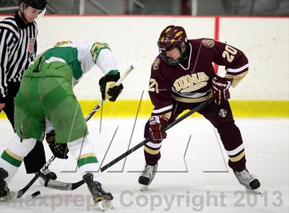 Thumbnail 3 in Iona Prep @ Notre Dame photogallery.