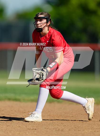 Thumbnail 3 in Lodi vs. Pleasant Grove (CIF SJS Division 1 Quarterfinal) photogallery.