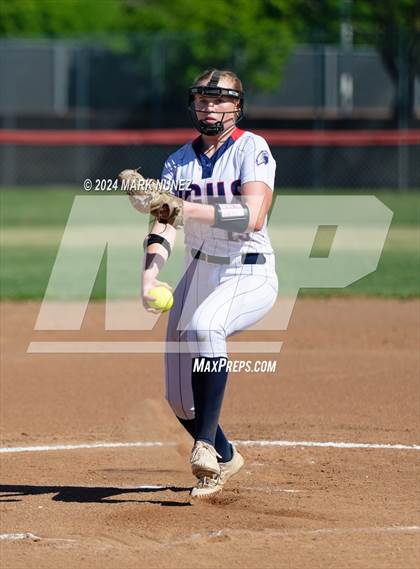 Thumbnail 2 in Lodi vs. Pleasant Grove (CIF SJS Division 1 Quarterfinal) photogallery.