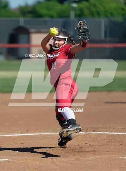 Thumbnail 2 in Lodi vs. Pleasant Grove (CIF SJS Division 1 Quarterfinal) photogallery.