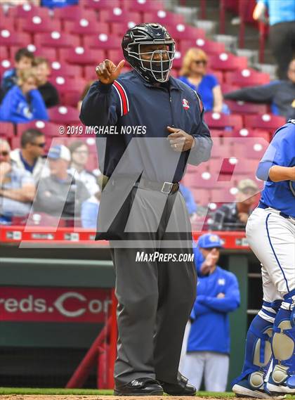 Thumbnail 3 in Newport Central Catholic vs Archbishop McNicholas (Futures Showcase) photogallery.