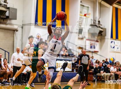 Thumbnail 3 in San Ramon Valley vs. Clayton Valley Charter (Gridley Invitational) photogallery.